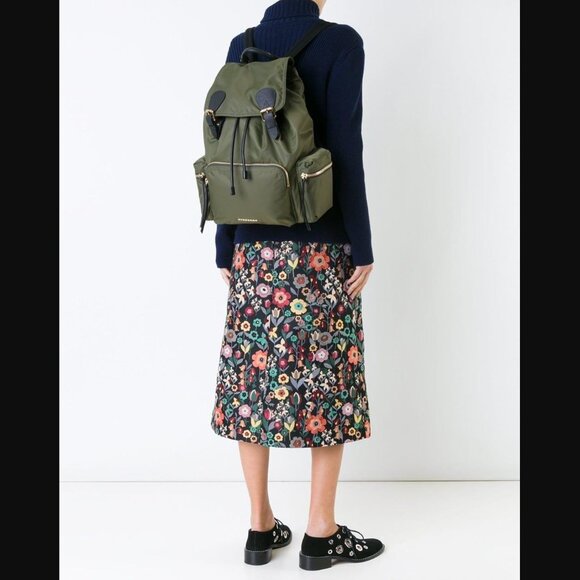 $1490 Burberry Green Nylon Rucksack Technical Backpack AS IS - Picture 1 of 15